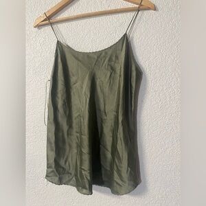 Vince Khaki Green Elegant 100% Silk Camisole top with Scalloped trim size M